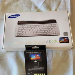 Samsung Galaxy Tab 10.1 Keyboard Dock w/ Bonus Connection Kit/Card Reader